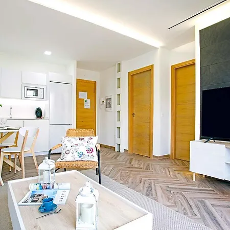Genteel Magdalena Apartment *